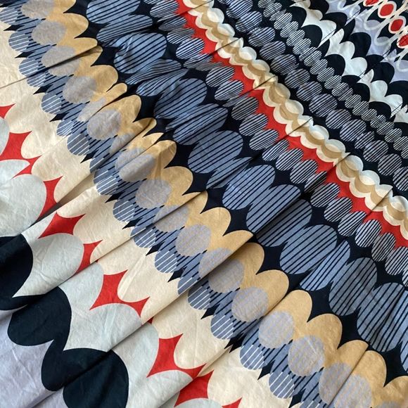 LOFT Pleaded Multicolor knee length Skirt Size 4 - Picture 4 of 10